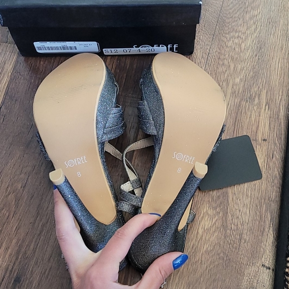 Sofree Glitter Heels - Picture 2 of 3